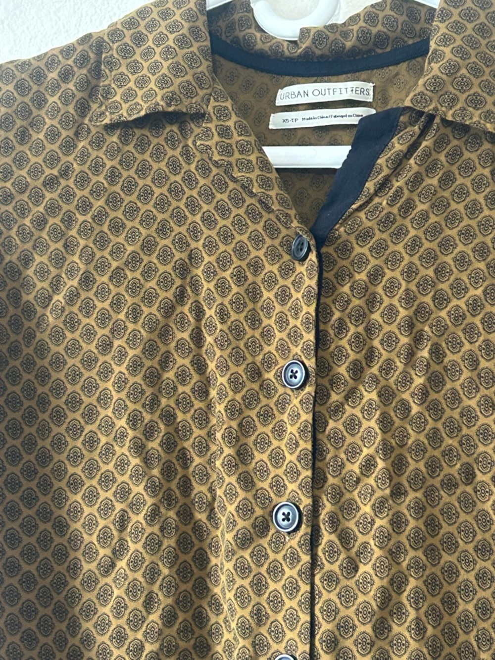 Urban Outfitters Brown Geometric Short-Sleeve Button-Up Shirt - Picture 3 of 5